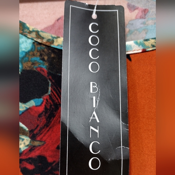 NWT Coco Bianco Floral Bell Sleeve Top Womens S Red Blue Boho Retro Artsy Beach - Picture 7 of 10